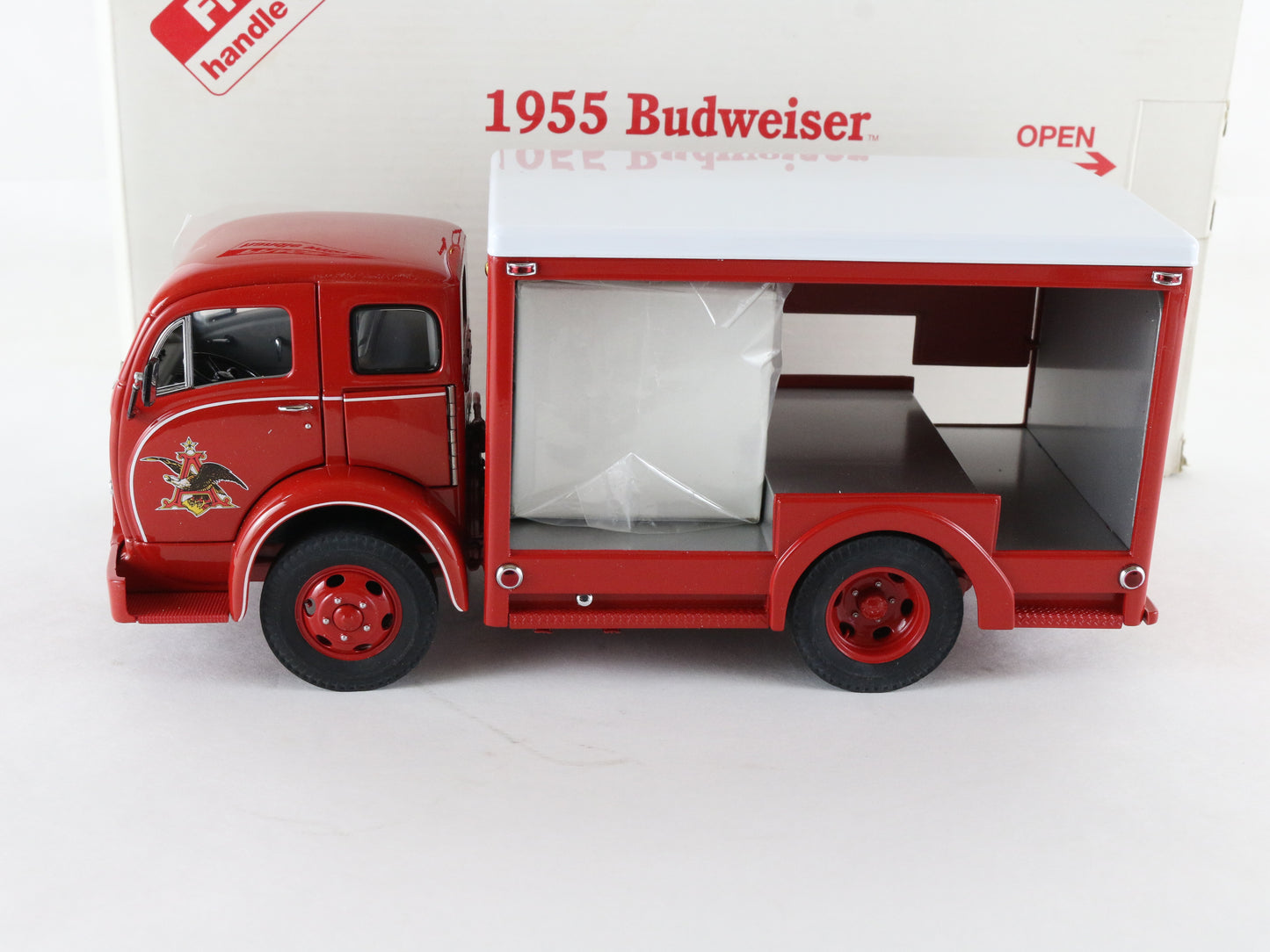 1955 White 3014WLB Budweiser Delivery Truck Red White Danbury Mint 1:24 Diecast