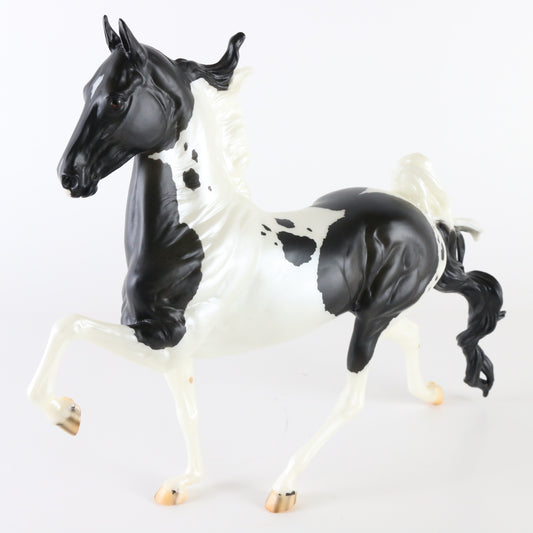 Breyer Stagecoach Surprise Hamilton BF 2023 Black Tobiano Pinto Matte Horse