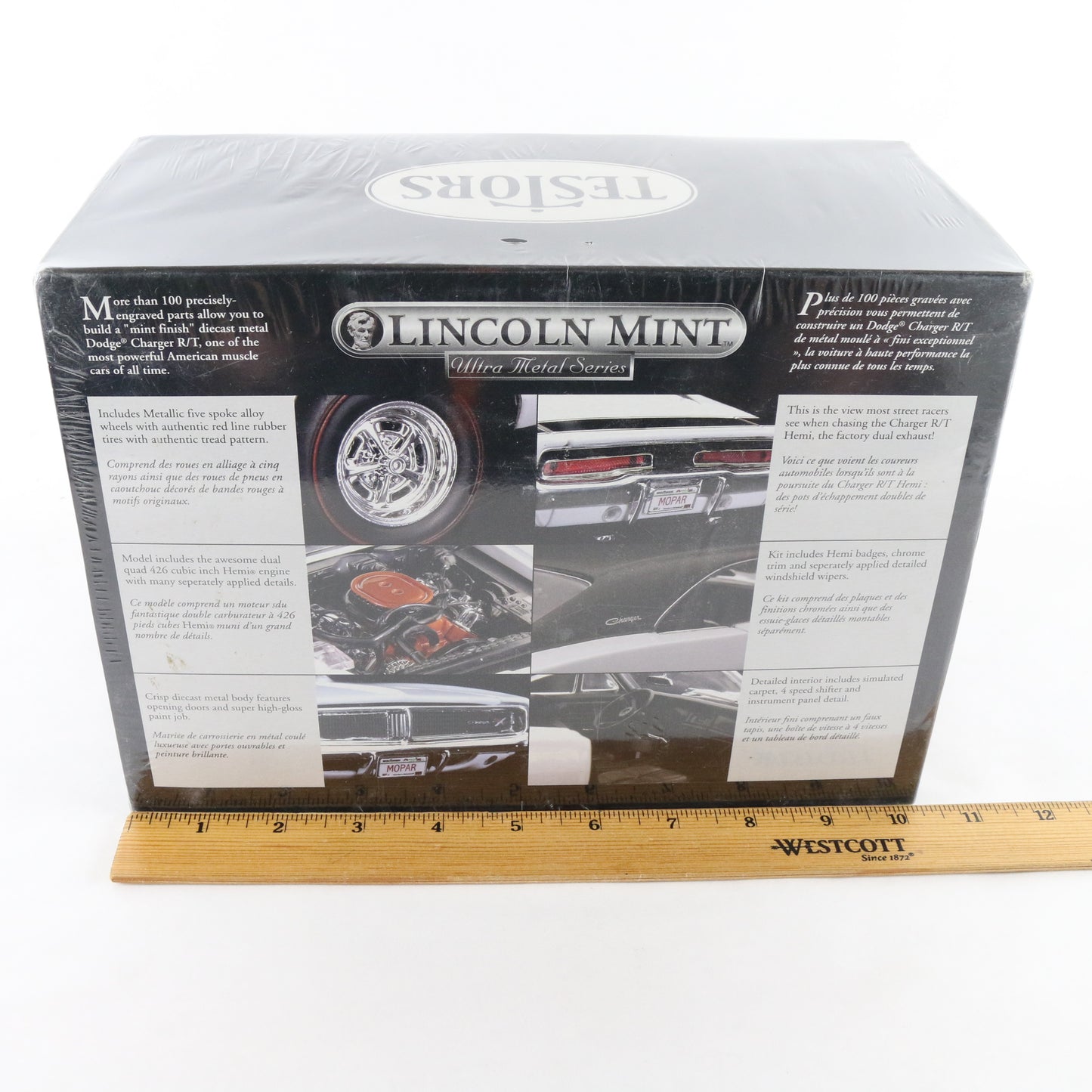Dodge Charger R/T Lincoln Mint Ultra Testors 1:24 Metal Model Car Kit 7141