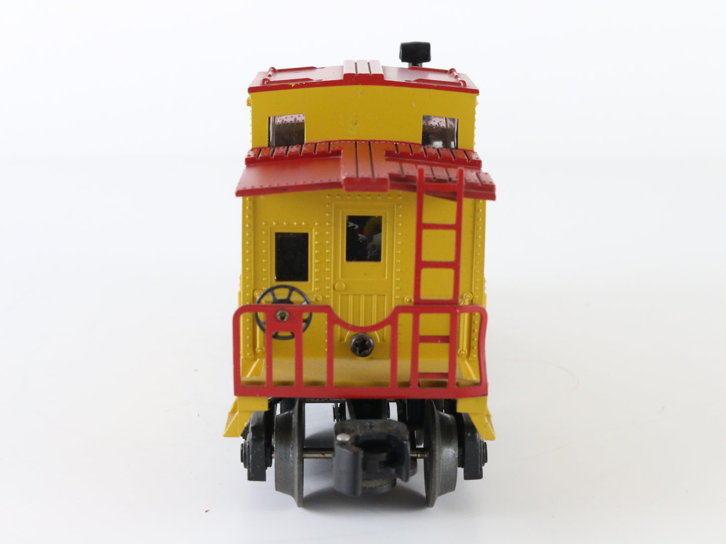 Lionel O Union Pacific UP 36565 Yellow Illuminated Caboose Car