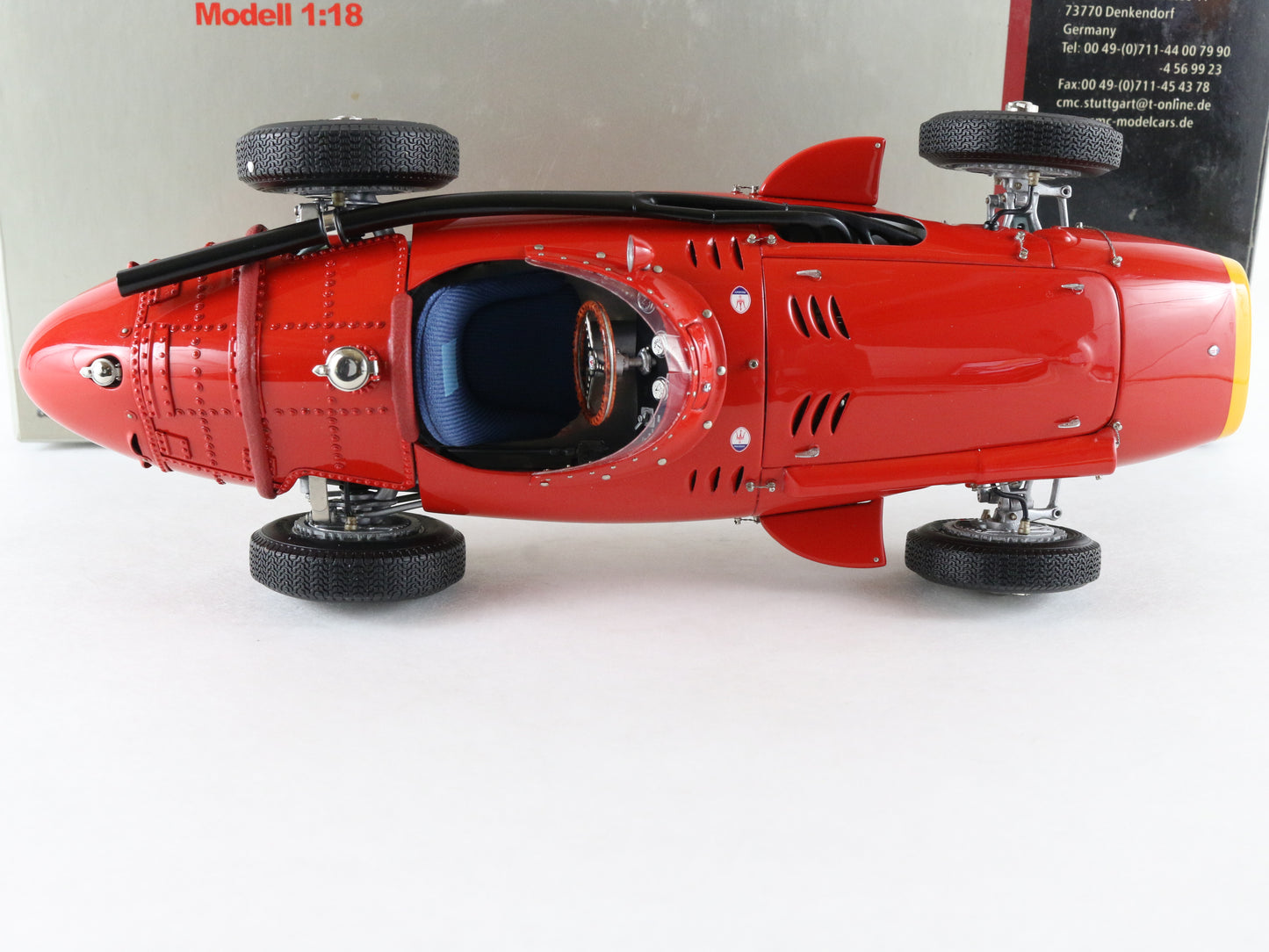 1957 Maserati 250F Grand Prix Sieger Red Yellow CMC 1:18 M-051 Model Car