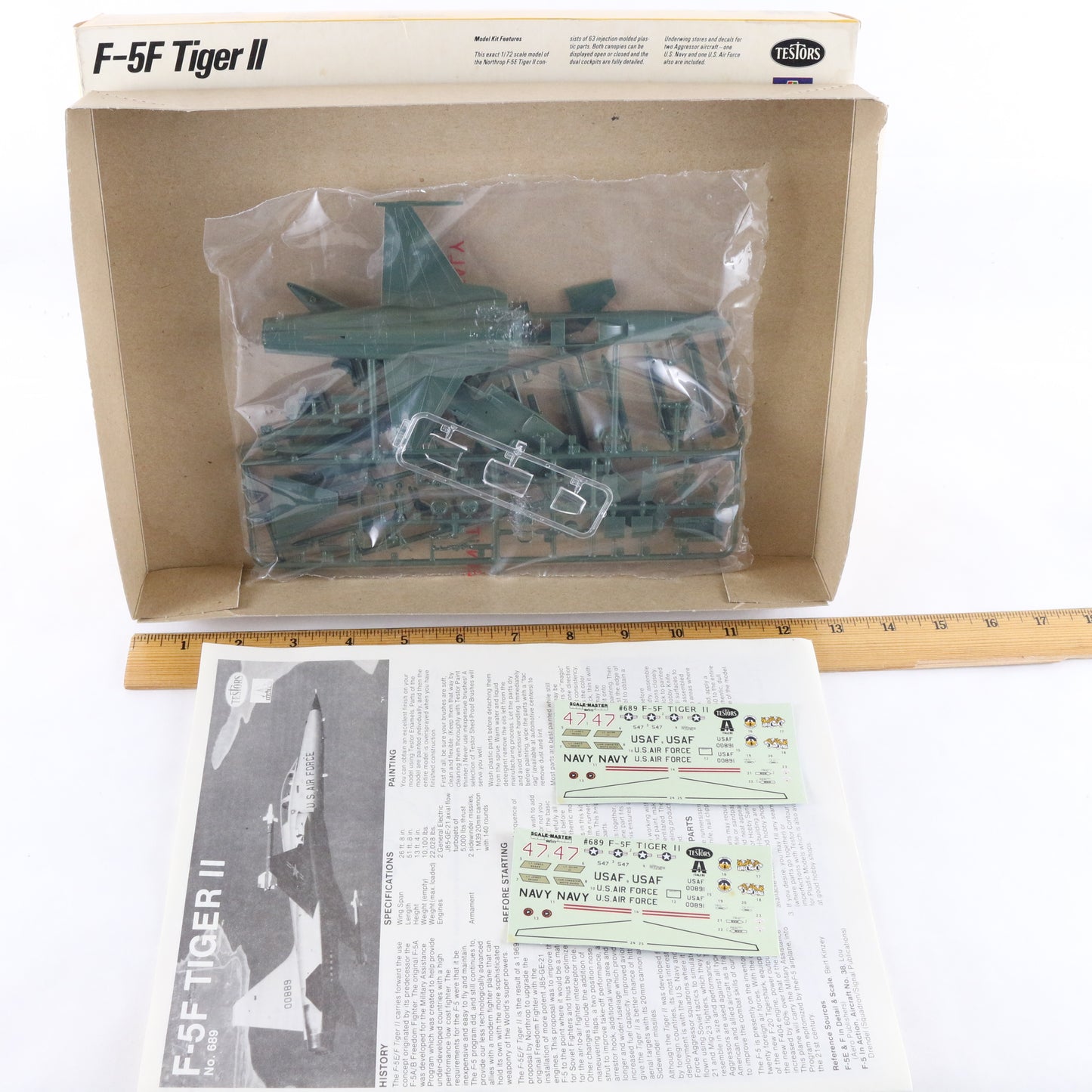 Northrop F-5F Tiger II Fighter Aircraft Testors Italeri 1:72 Model Plane Kit 689