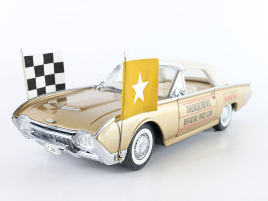 "1961 Ford Thunderbird Convertible Indy 500 Pace Car Diecast Danbury Mint 1:24"