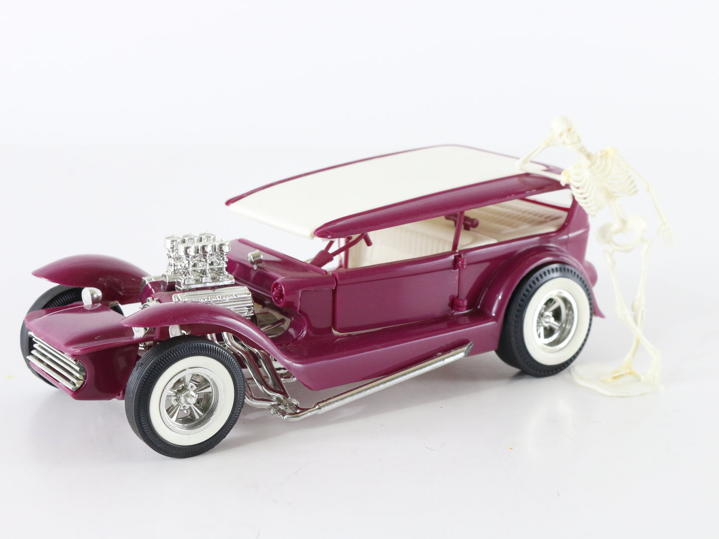 Li'l Coffin Le Monogram Built Kit Model Car 1:24