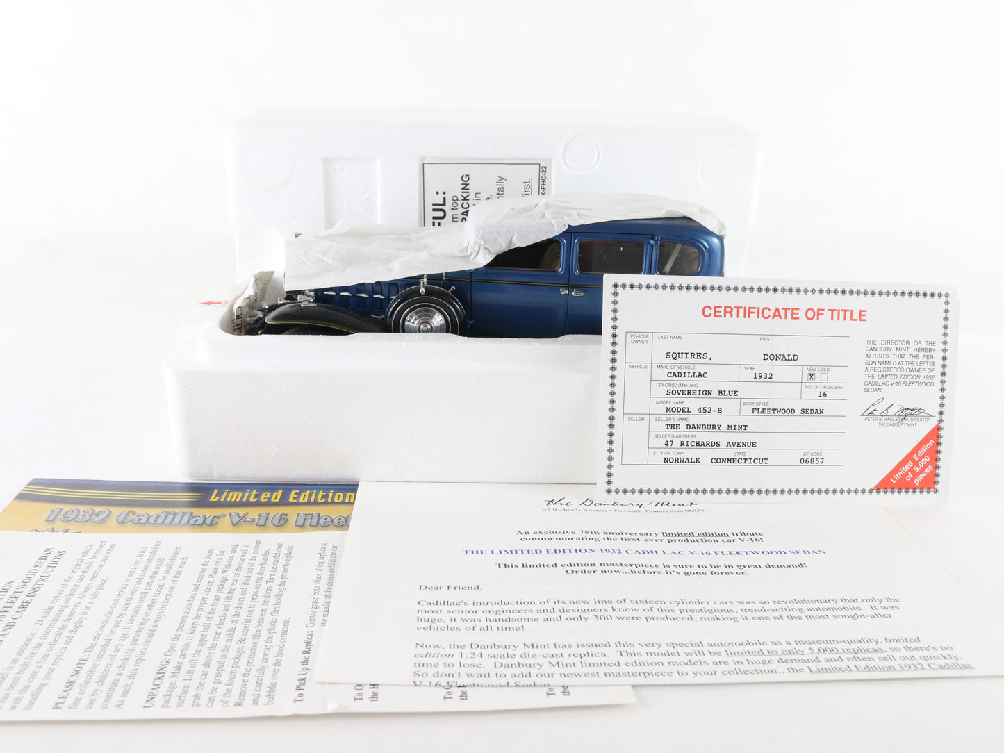 1932 Cadillac V-16 452-B Fleetwood Sedan Blue Danbury 1:24 Diecast 1332/5000