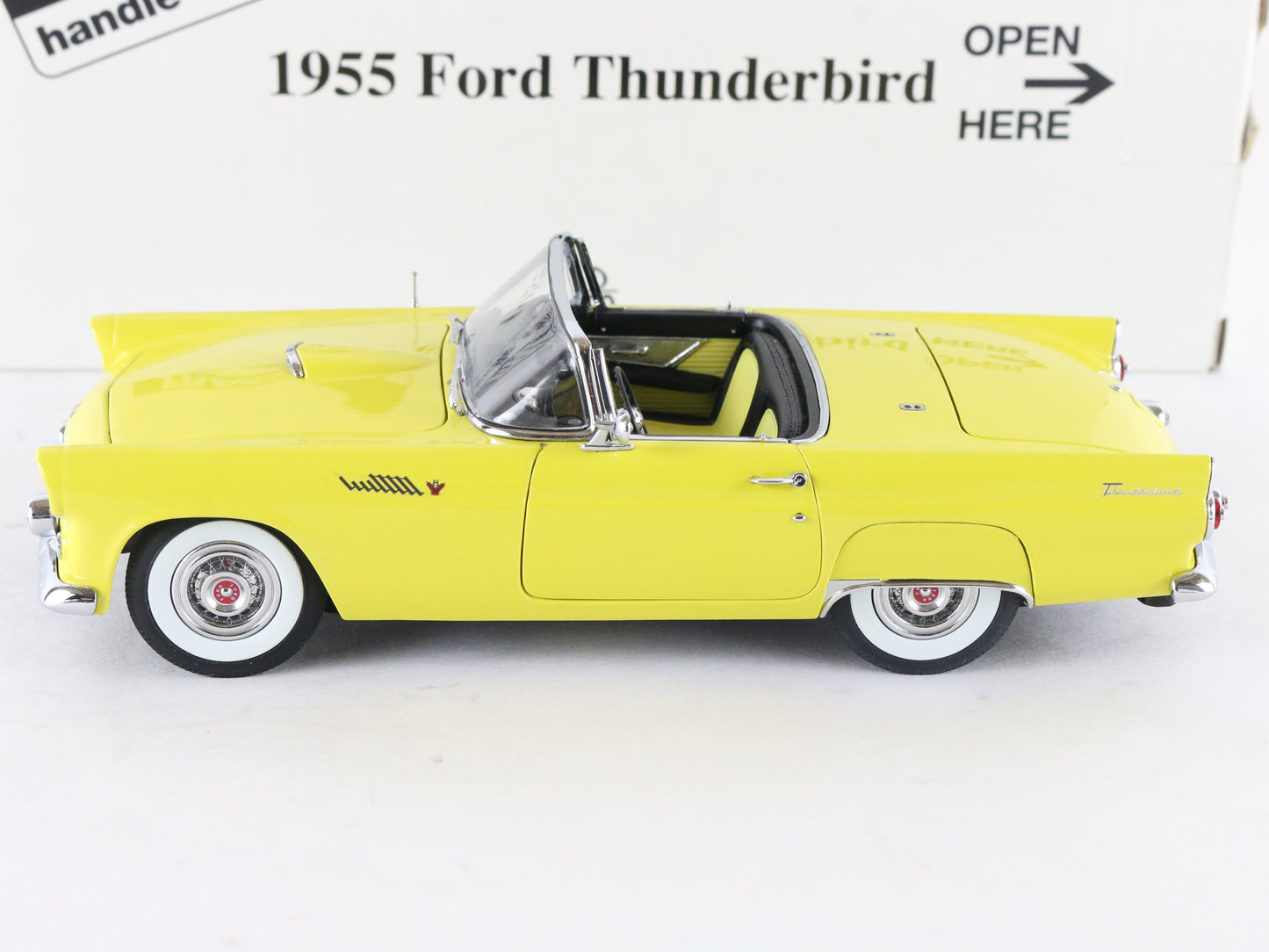 1955 Ford Thunderbird Convertible Yellow Limited Danbury Mint 1:24 Diecast 3726