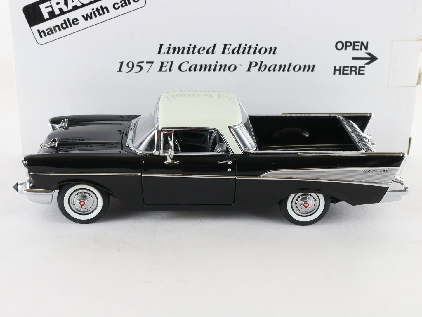 1957 Chevy El Camino Phantom Black White Danbury Mint 1:24 Diecast 109