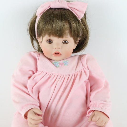 Mommy Loves Me Brown Haired Girl Susan Wakeen Exclusively Yours 19" Vinyl Doll