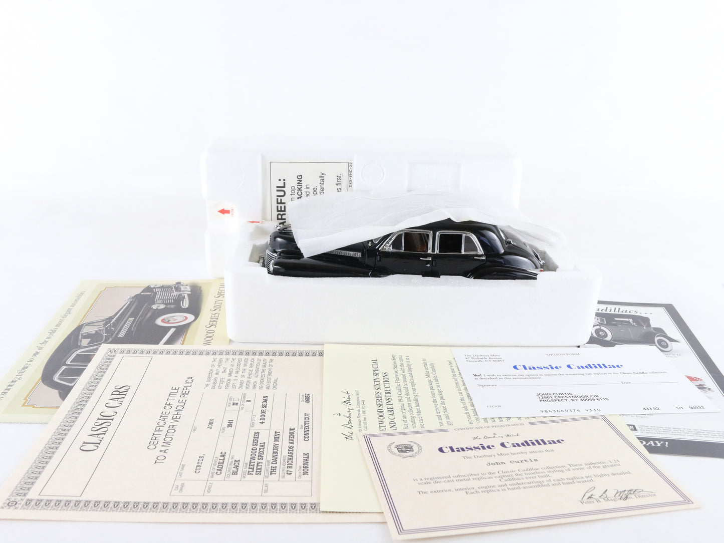 1941 Cadillac Fleetwood Series 60 Special Black Classic Danbury 1:24 Diecast