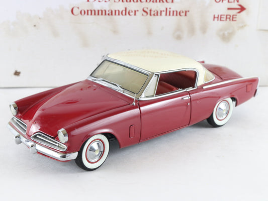 1953 Studebaker Commander Starliner Hardtop Red White Danbury Mint 1:24 Diecast