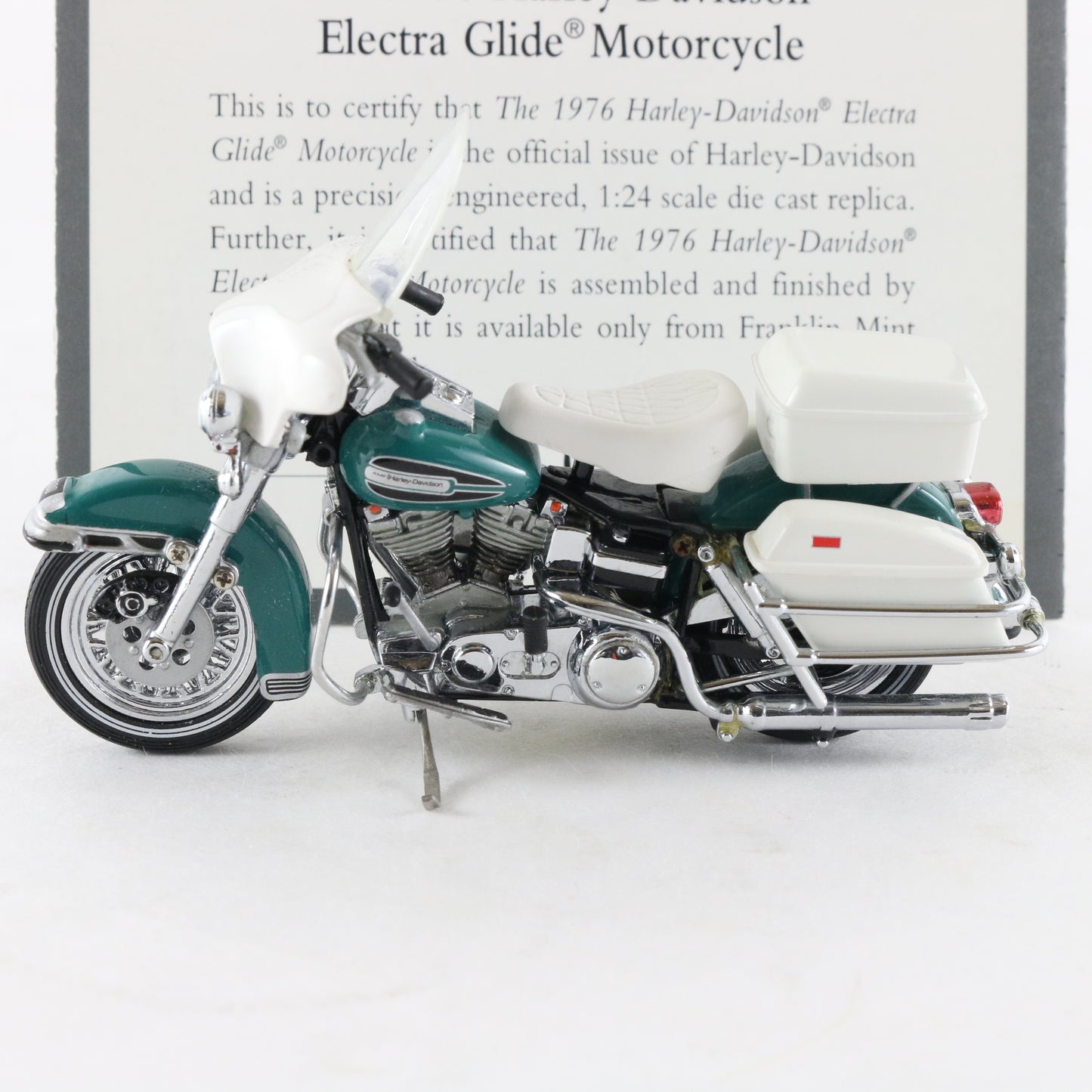 1976 Harley Davidson Electra Glide Franklin Mint 1:24 Model Motorcycle
