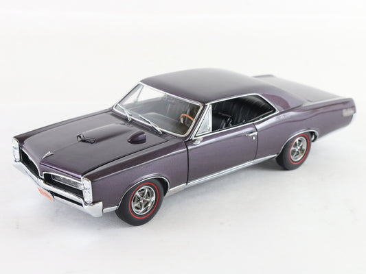 1967 Pontiac GTO Hardtop Plum Mist Purple Danbury Mint 1:24 Diecast Model Car