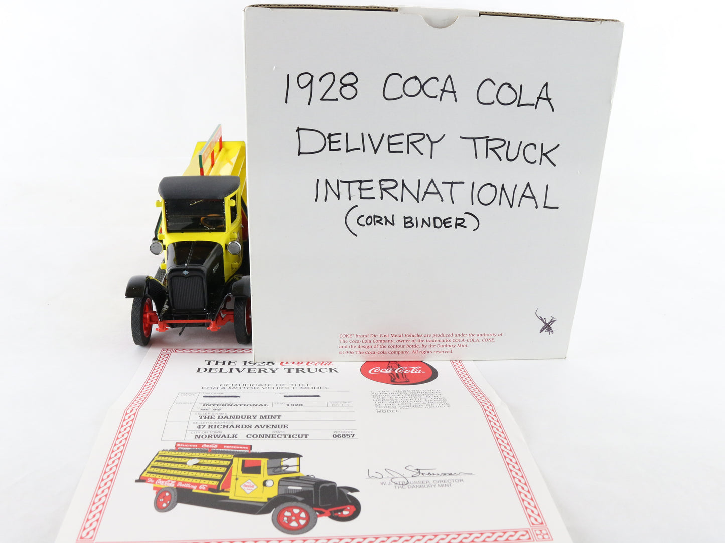 1928 International SL-36 Coca Cola Delivery Truck Yellow Danbury 1:24 Diecast