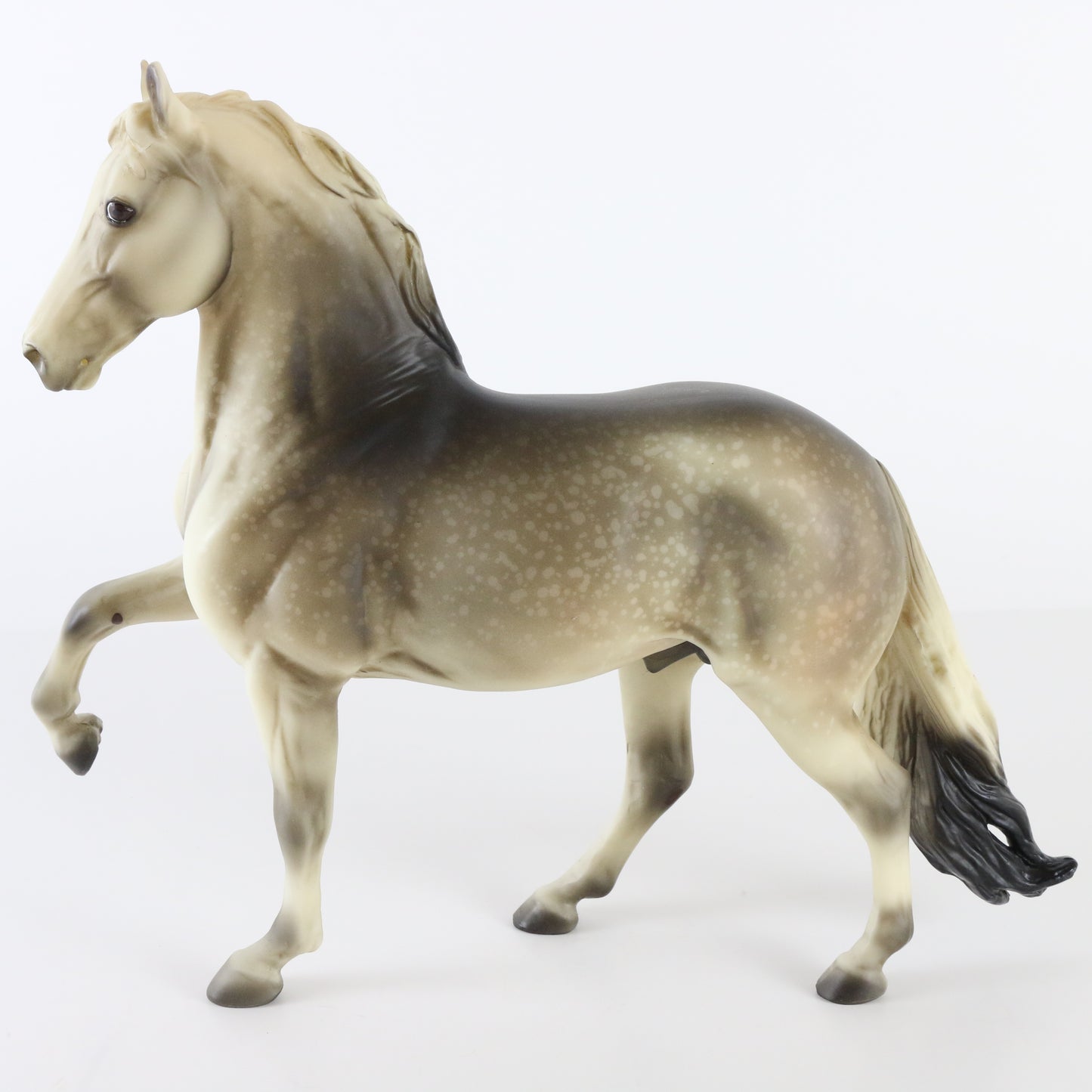 Breyer Peruvian Paso Dapple Gray Traditional Horse