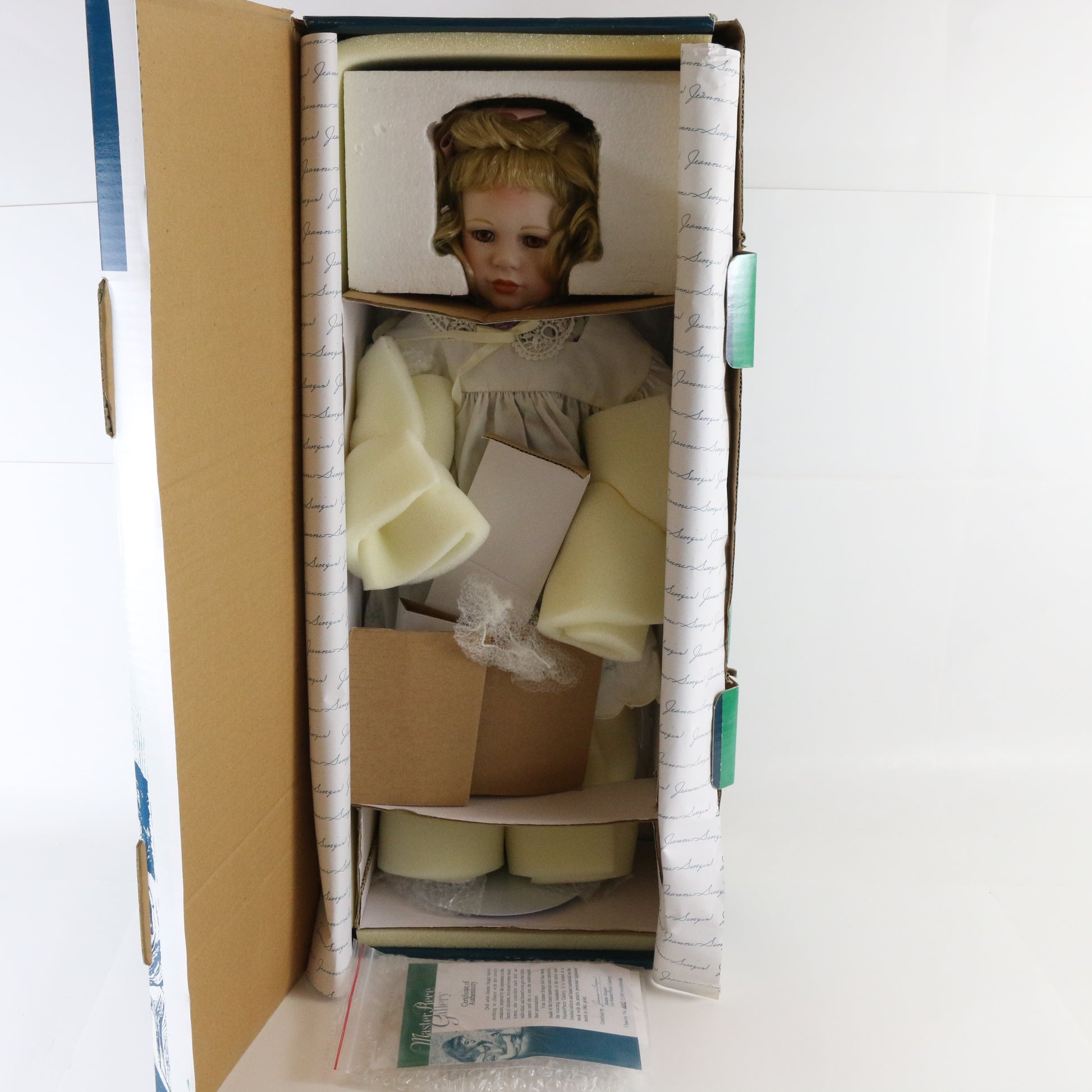 Charity Jeanne Singer Masterpiece Gallery 22" Porcelain Doll 202/2000 Ba247