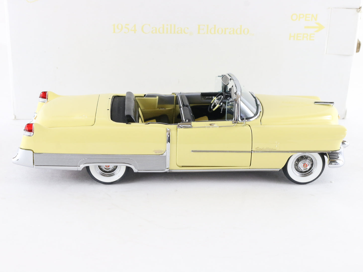 1954 Cadillac Eldorado Convertible Apollo Gold Danbury Mint 1:24 Diecast Model