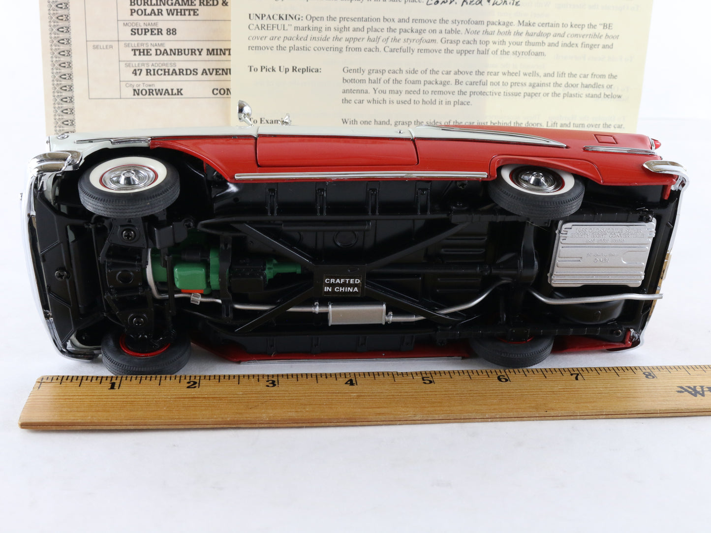 1955 Oldsmobile Super 88 Convertible Red White Danbury Mint 1:24 Model Car