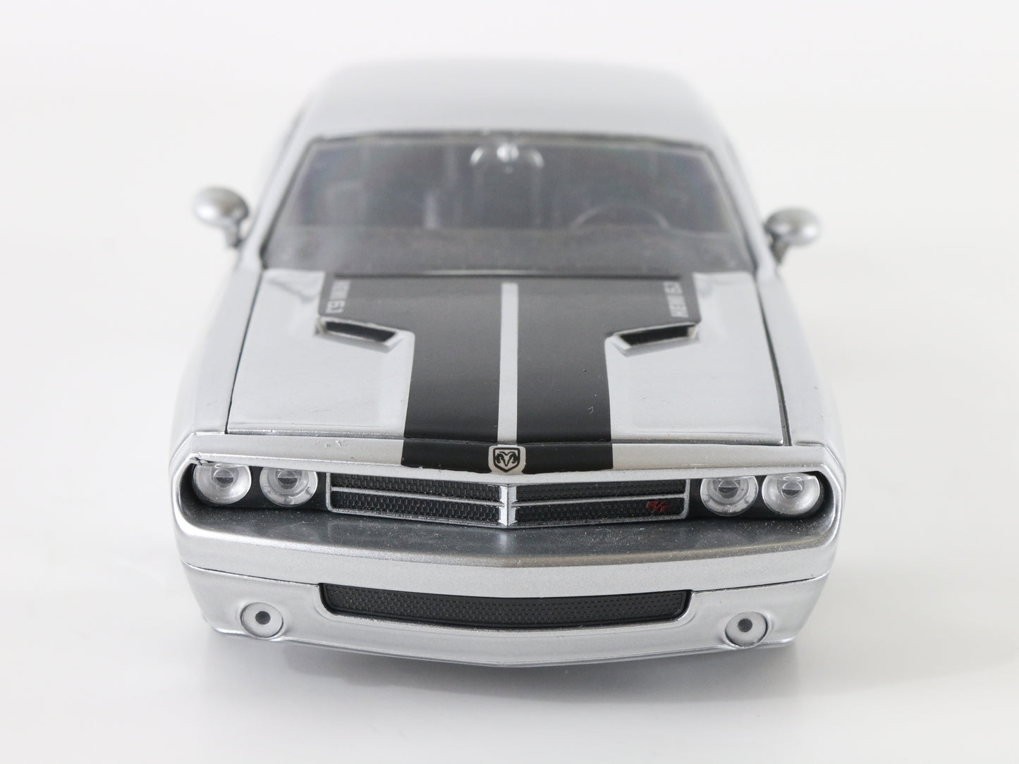 2006 Dodge Challenger Concept Silver Jada Toys 1:24 91260 Model Car