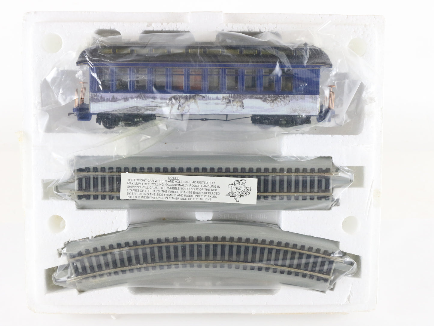 Hawthorne Village HO Al Agnew Wolf Wanderers Coach Passenger Car W/ Track