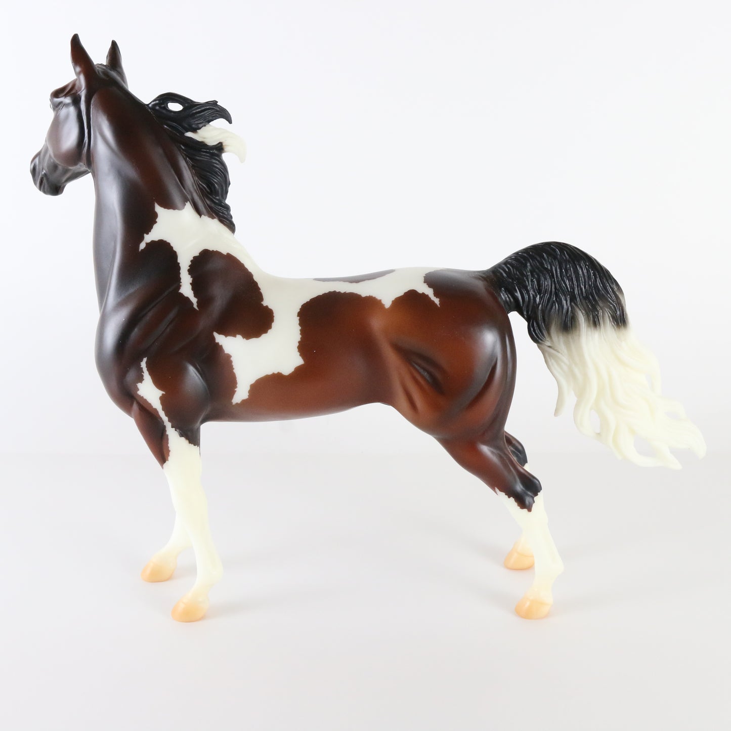 Breyer Livingston American Saddlebred Stallion Flagship Store Traditional Horse