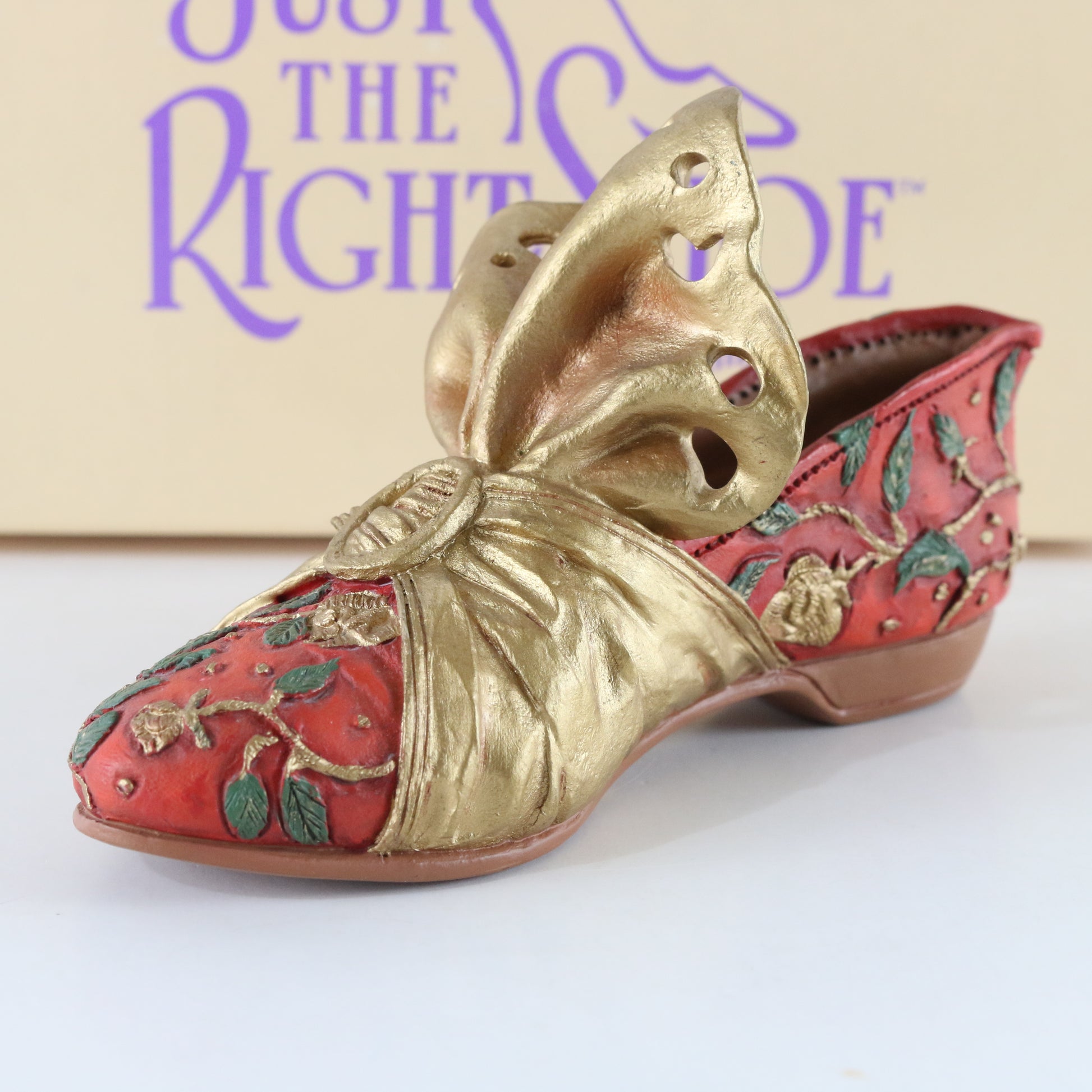 Aladdin's Delight Red Resin Shoe