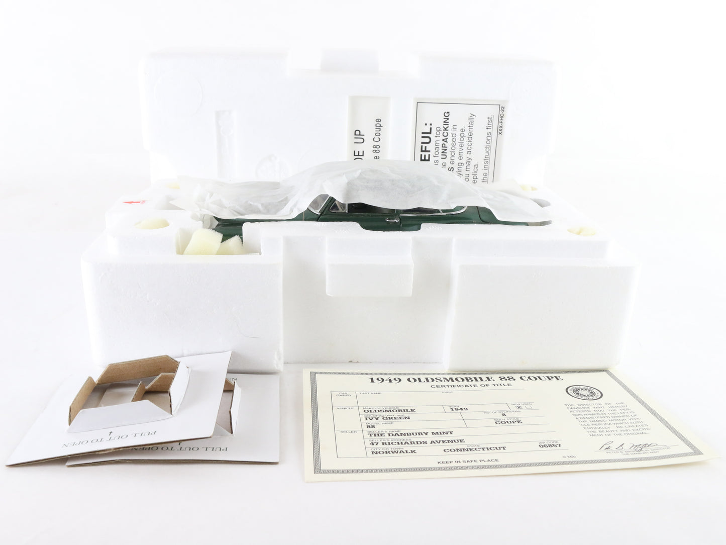 1949 Oldsmobile 88 Coupe Ivy Green Danbury Mint 1:24 Diecast Model Car