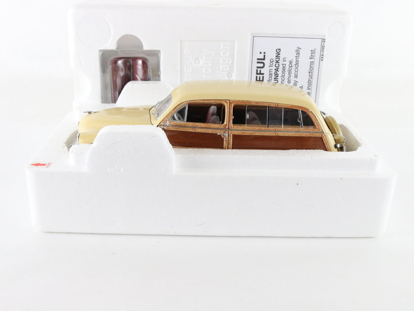 1949 Mercury Station Wagon Yellow Wood Panel Danbury Mint 1:24 Diecast Model