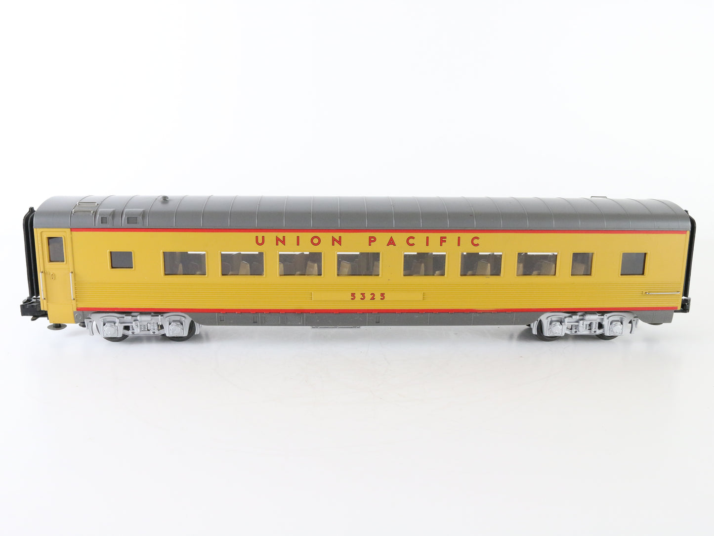 MTH O Union Pacific UP 5325 Illuminated Gray & Yellow Passenger Car 3 Rail