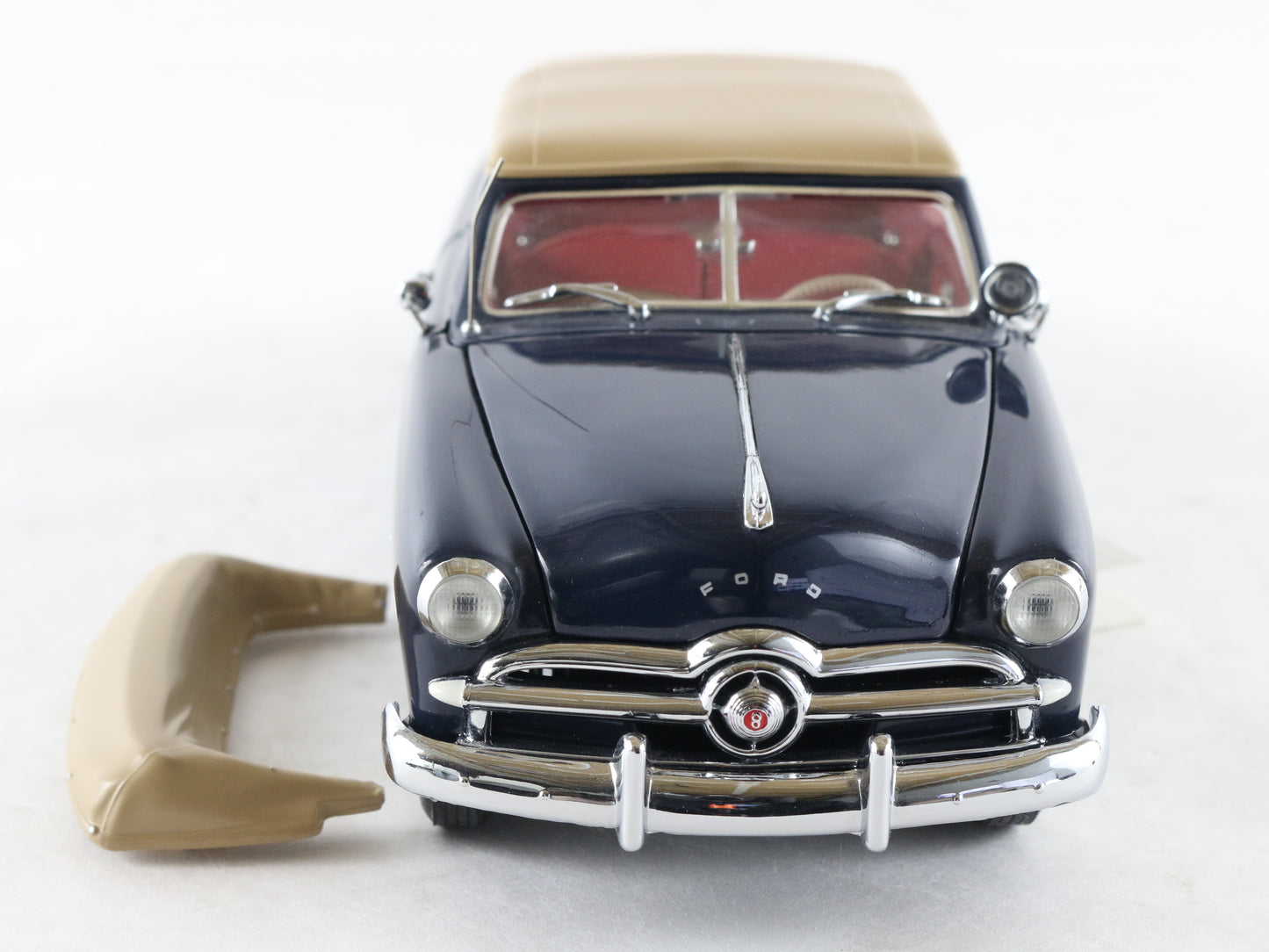 1949 Ford Convertible Blue Tan Franklin Mint 1:24 Model Car