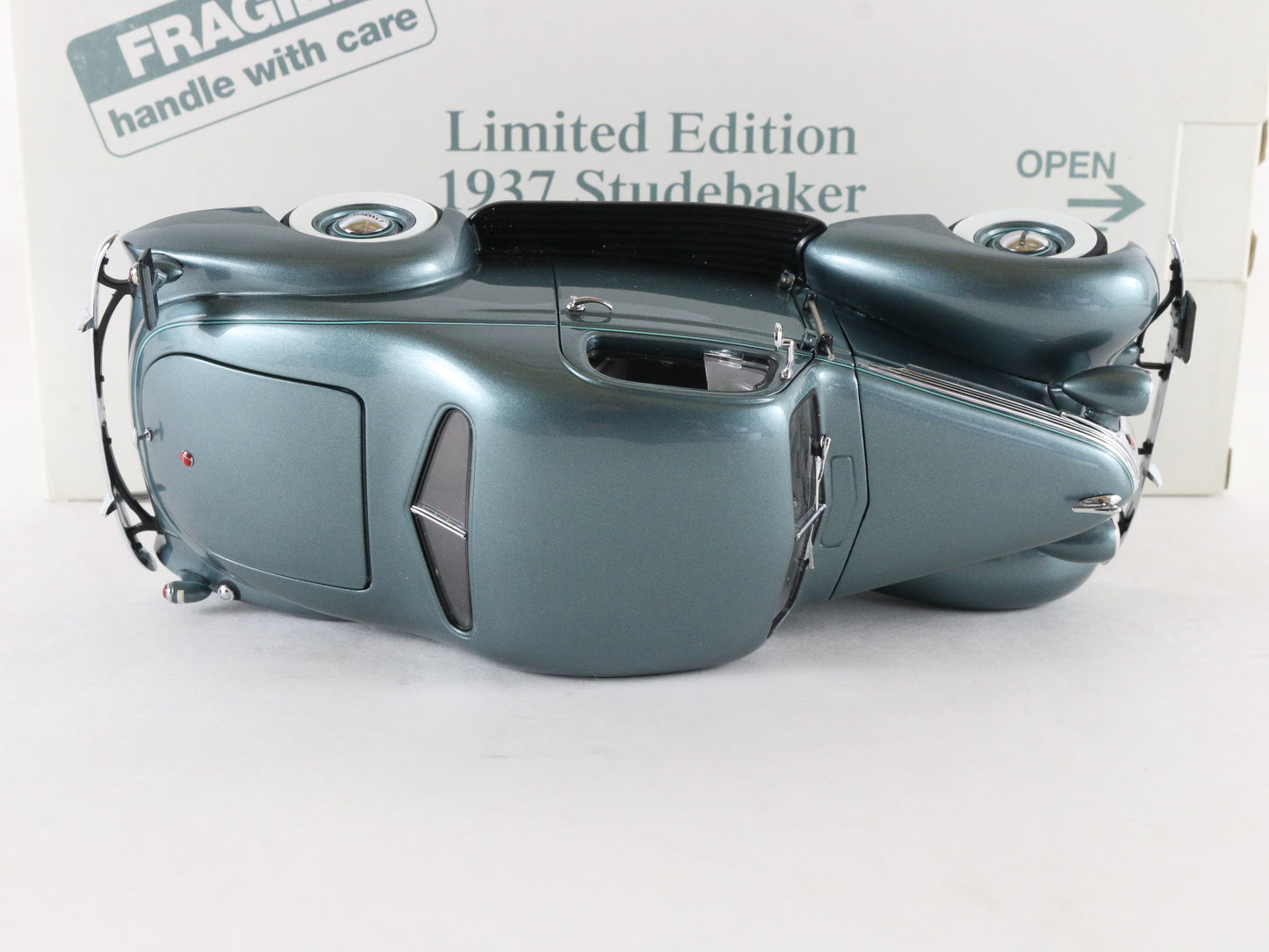 1937 Studebaker Dictator Coupe Blue Danbury Mint 1:24 Diecast Model #239/5000