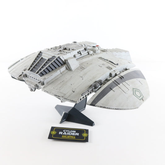 Cylon Raider Battlestar Galactica Revell 85-6441 Built &  Ship W/ Stand