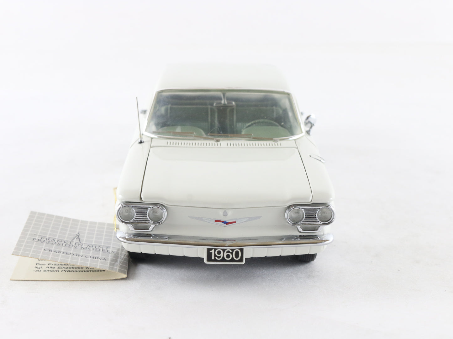 1960 Chevrolet Corvair White Franklin Mint 1:24 Model Car