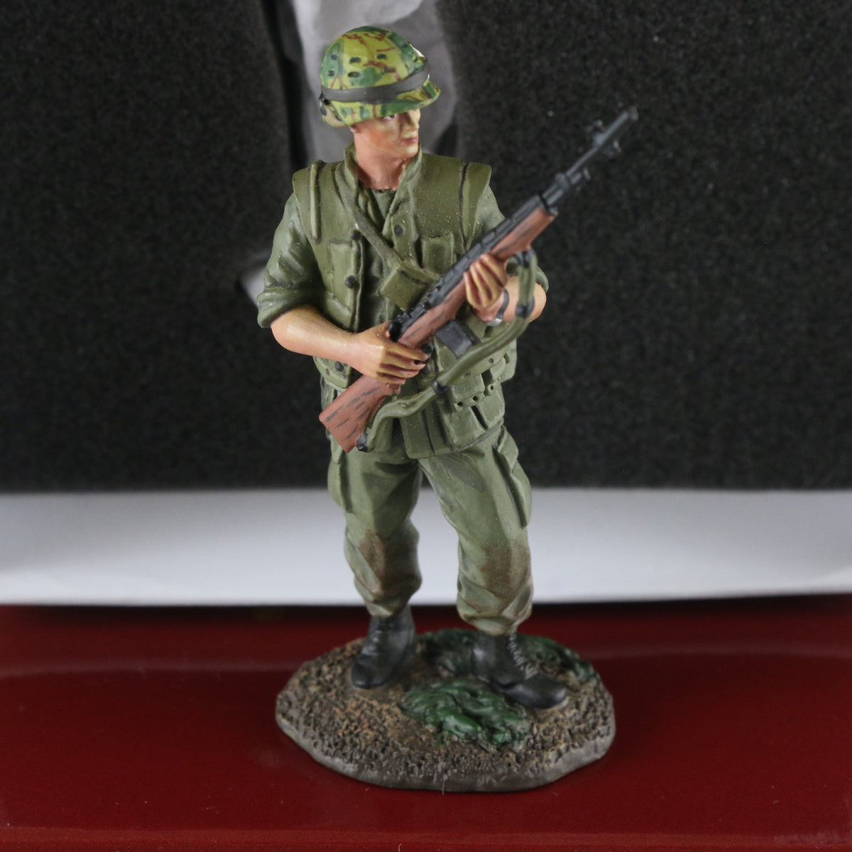 US Marine Vietnam 1966-68 #1 Soldier Britains 1:30 13008 Metal Figure
