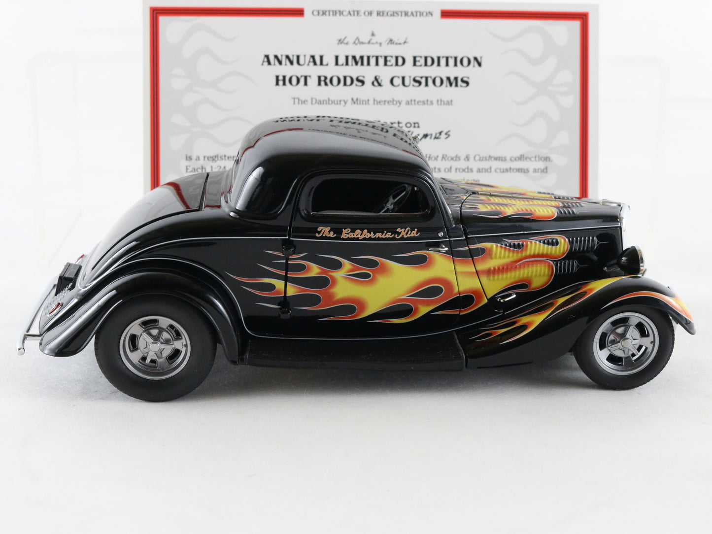 California Kid 1934 Ford Coupe Black W/ Flames Danbury Mint 1:24 Model Car