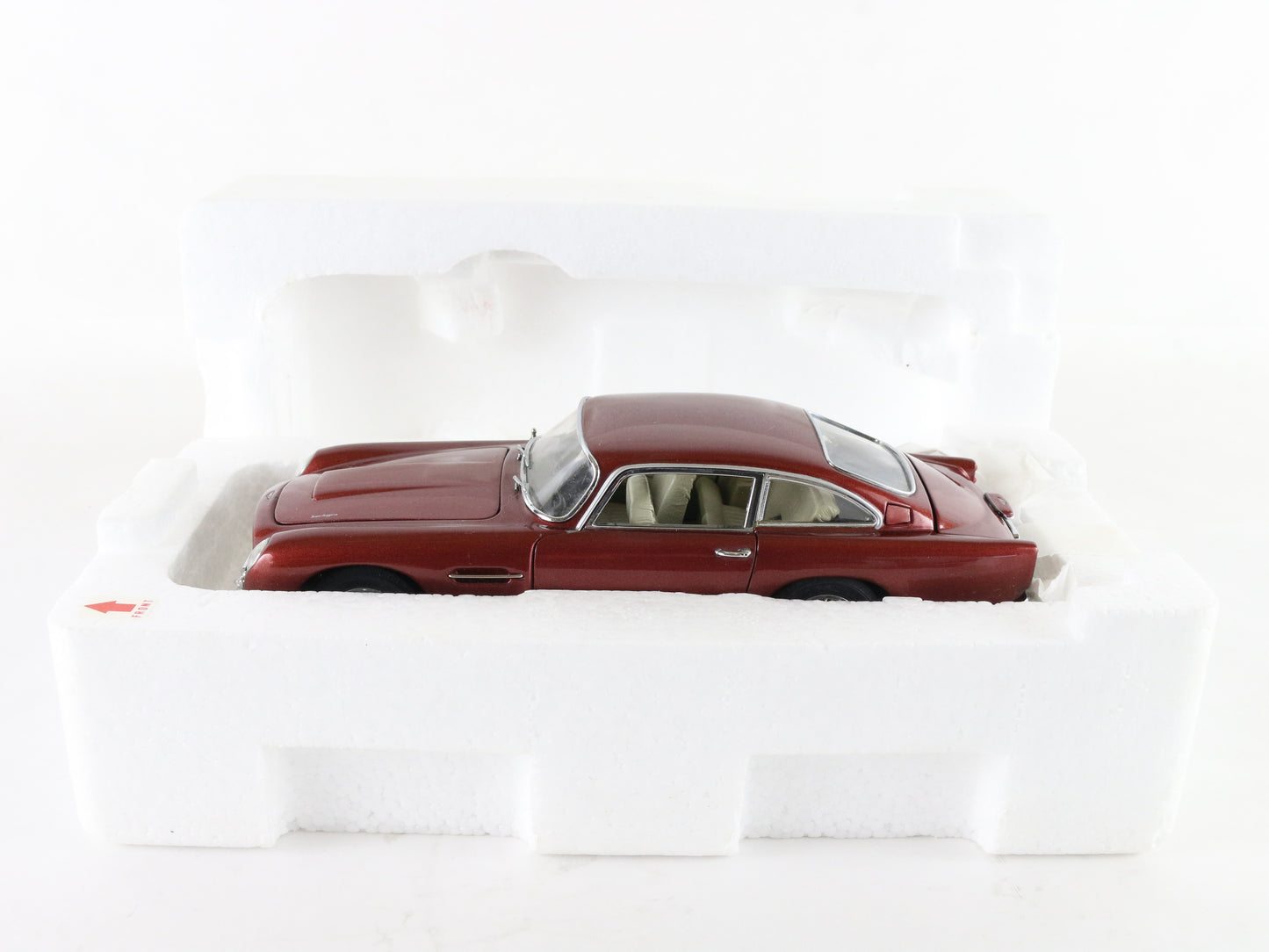 1964 Aston Martin DB5 Red Danbury Mint 1:24 Diecast Model Car