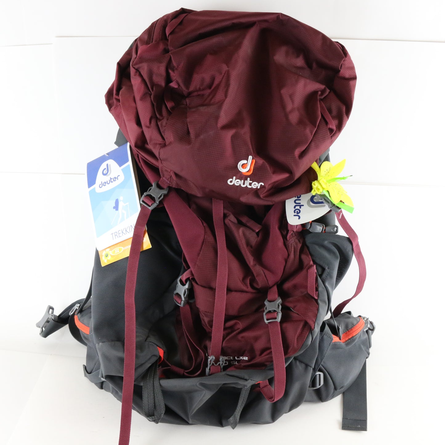 Deuter Air Contact Lite 60+10 SL Womens Maroon Graphite Trek Hiking Backpack