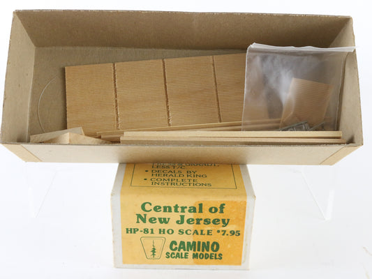 Camino HO Central of New Jersey Wood Craftsman Train Kit HP-81