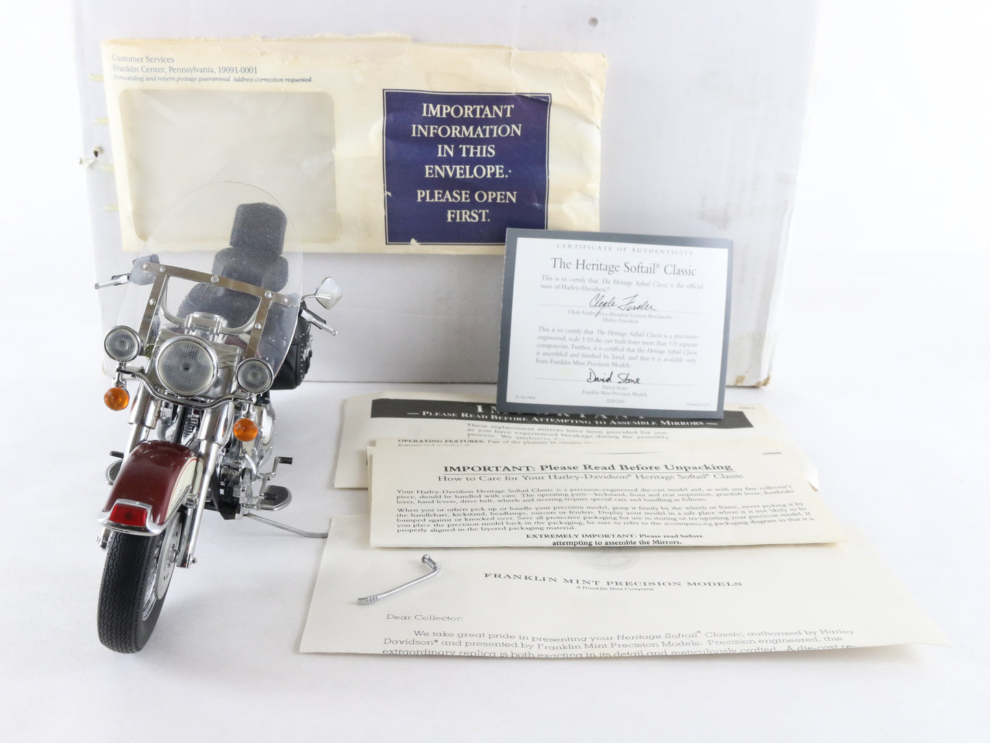 Heritage Softail Classic Harley Davidson Franklin Mint 1:10 Motorcycle B11SY90