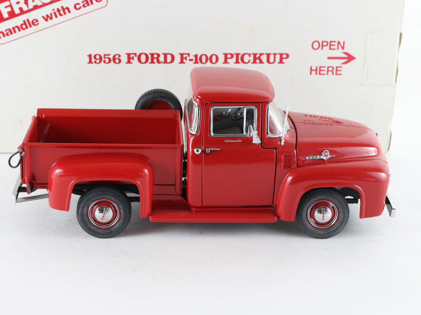 1956 Ford F-100 Half-Ton Pickup Truck Red Danbury Mint 1:24 Diecast Model Car