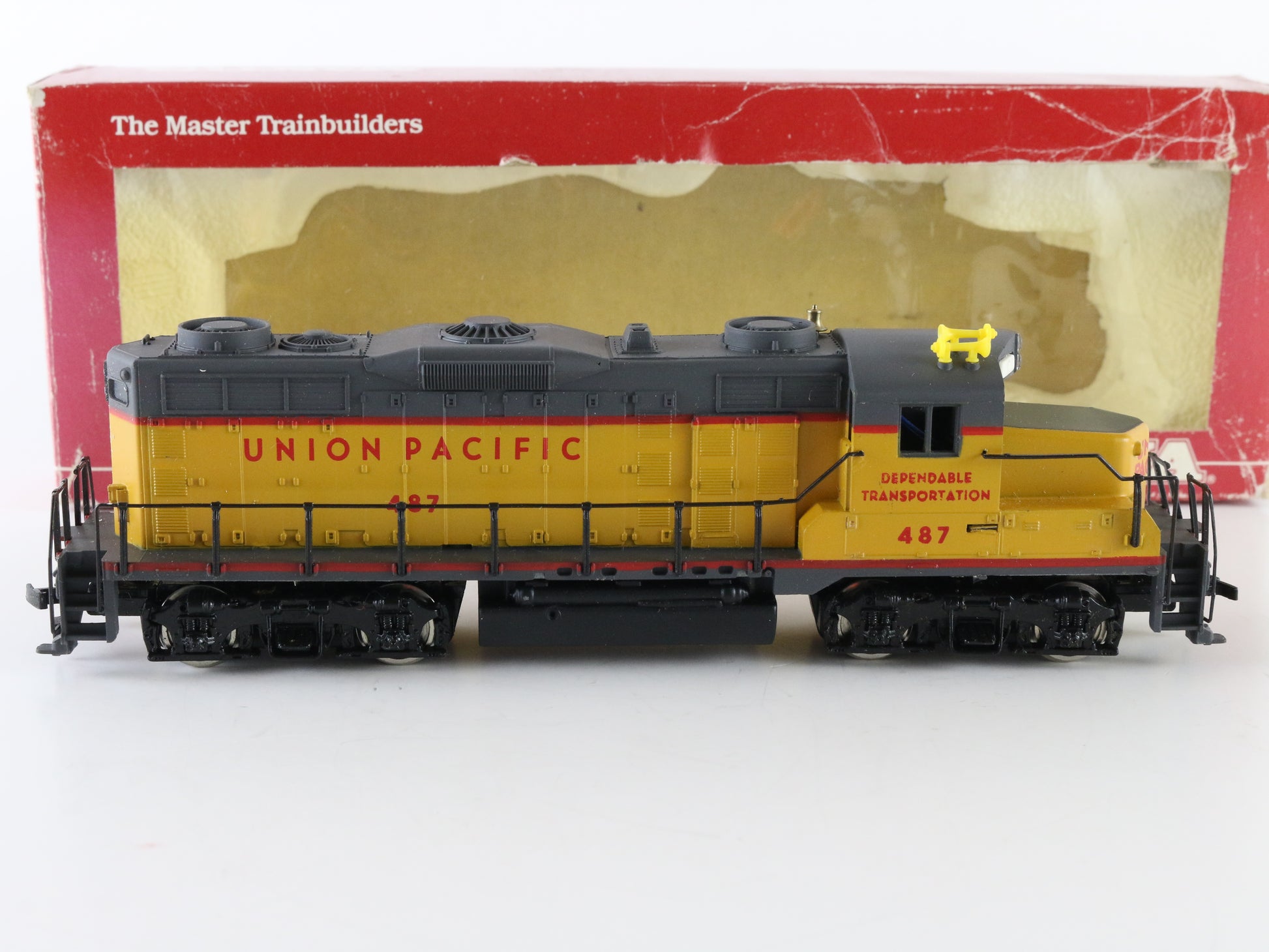 Mantua HO UP 487 GP20 Diesel Locomotive