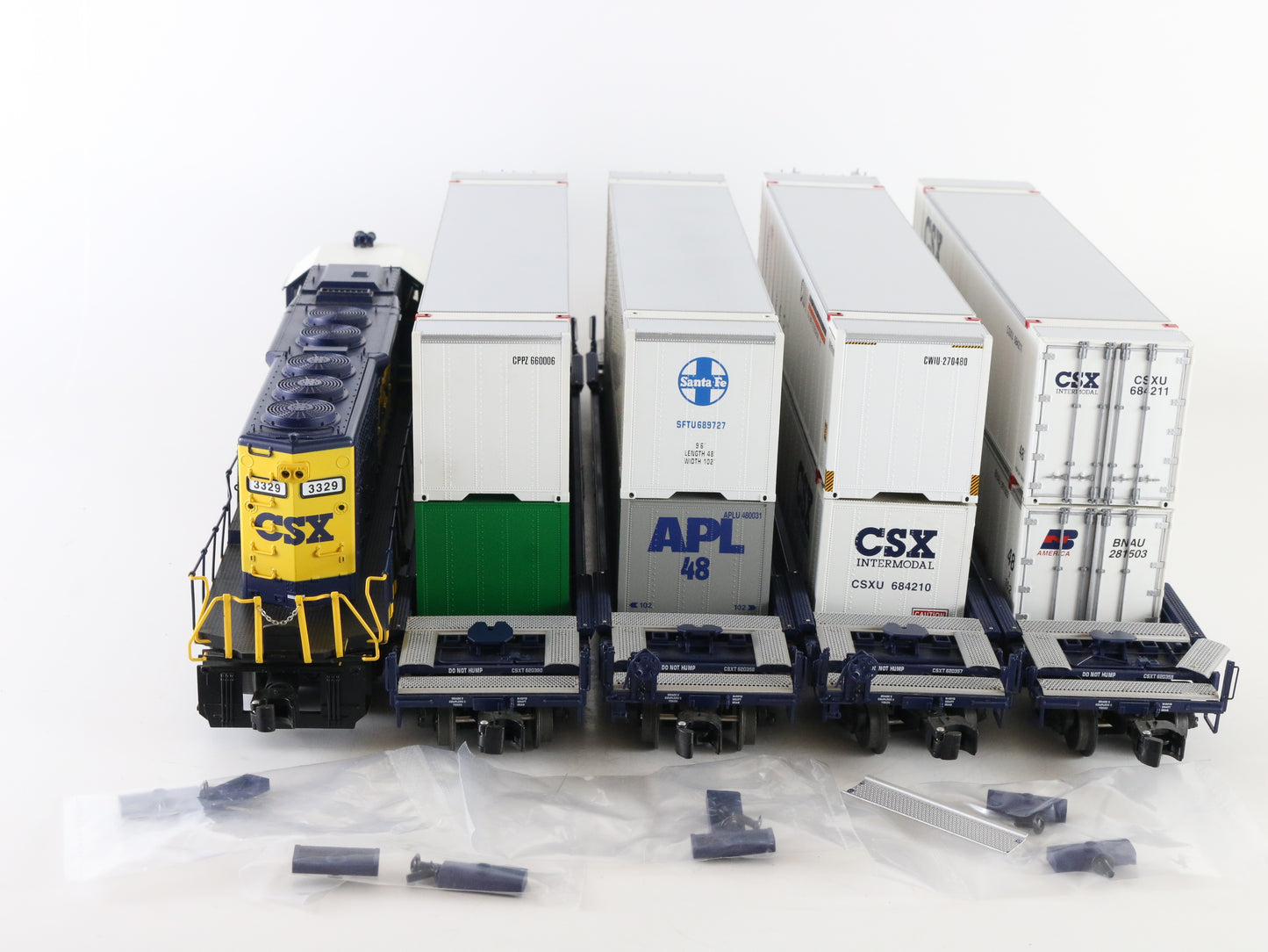 Lionel Set O 6-31760 CSX 3329 SD40-2 Husky Stacks Container Depressed Flat Cars