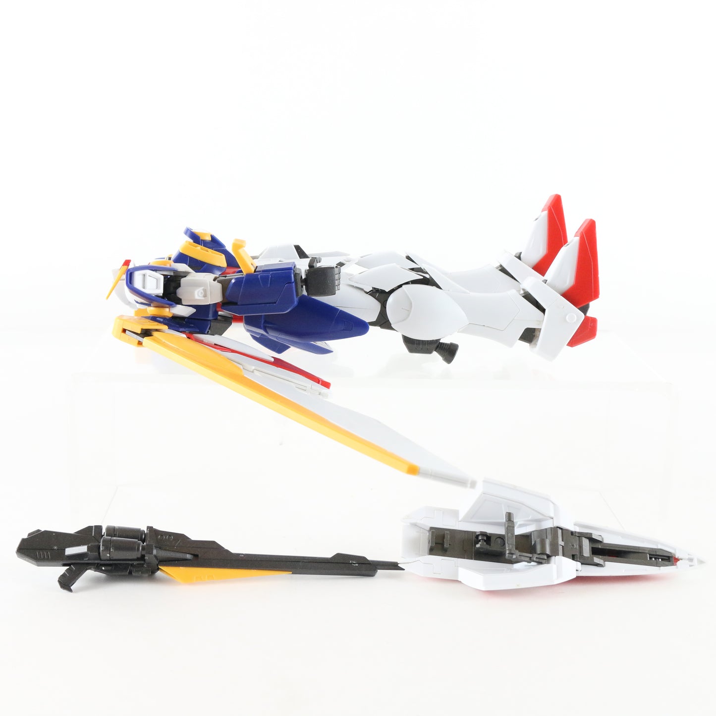 Gundam MG Wing Mobile Suit Bandai 1/100 Built Model Figure W/ Accessories