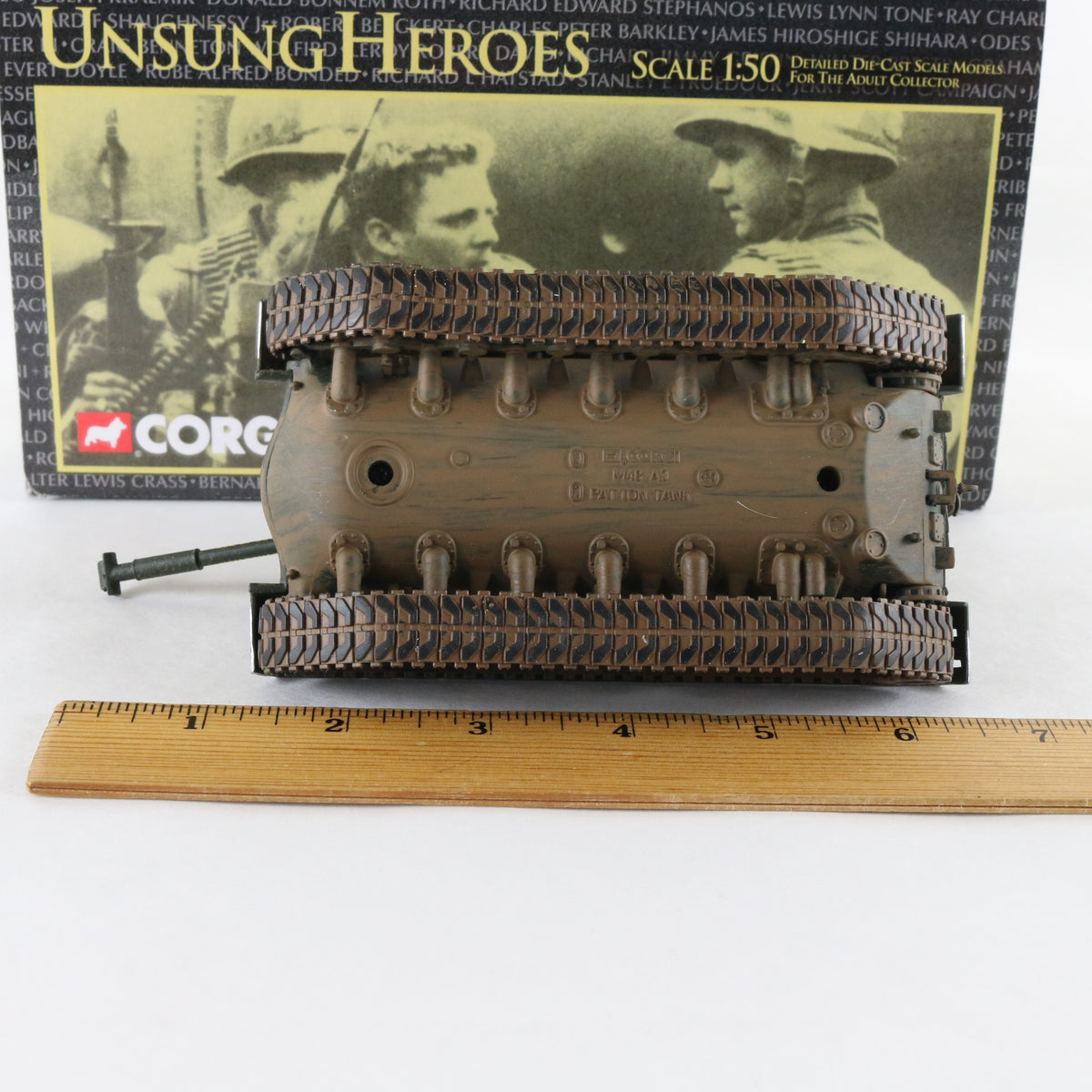 M48A3 Tank USMC Chrysler Unsung Heroes Corgi 1:50 50301 Military Vehicle