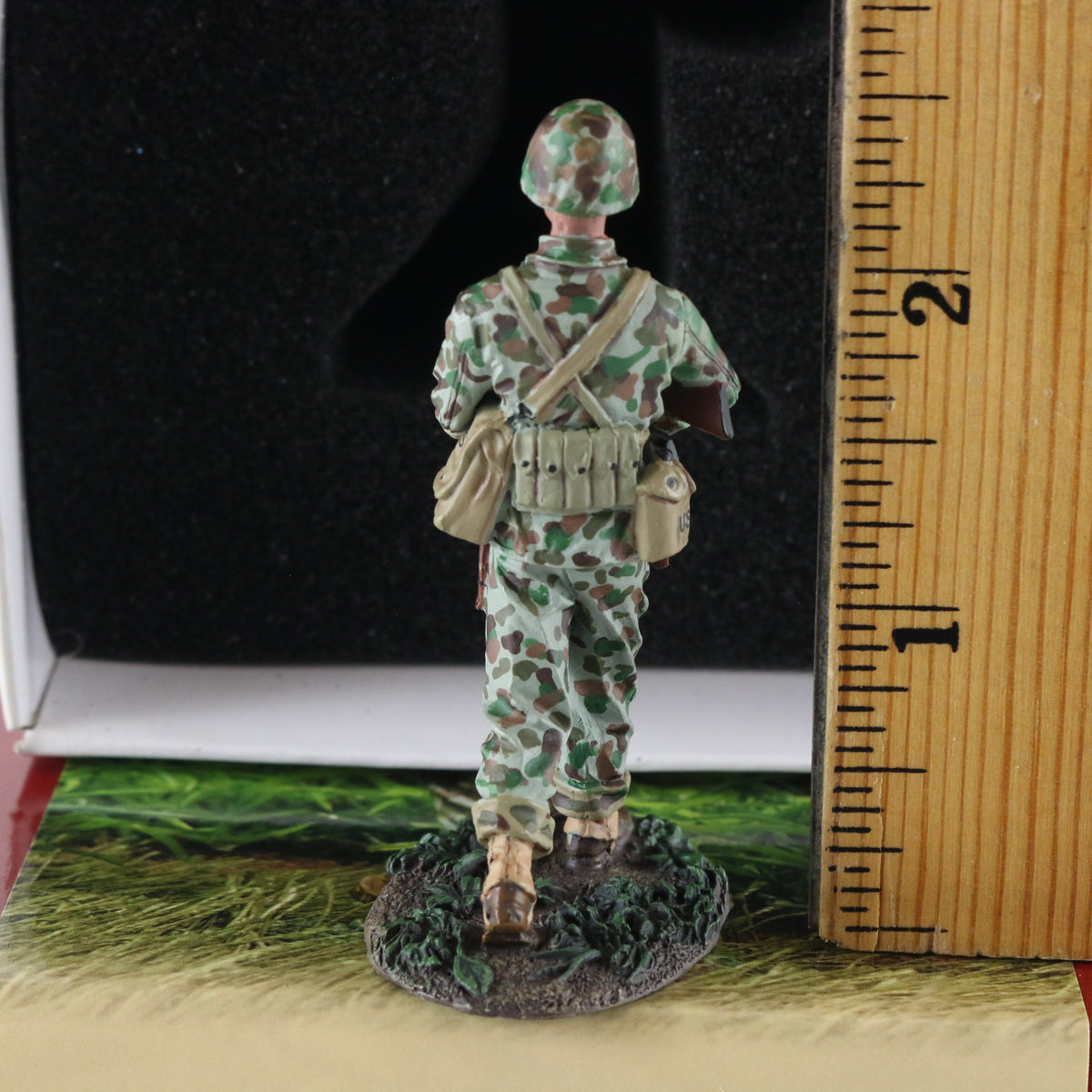 US Marine Raider 1943-44 WW2 Soldier Britains 1:30 13055 Metal Figure