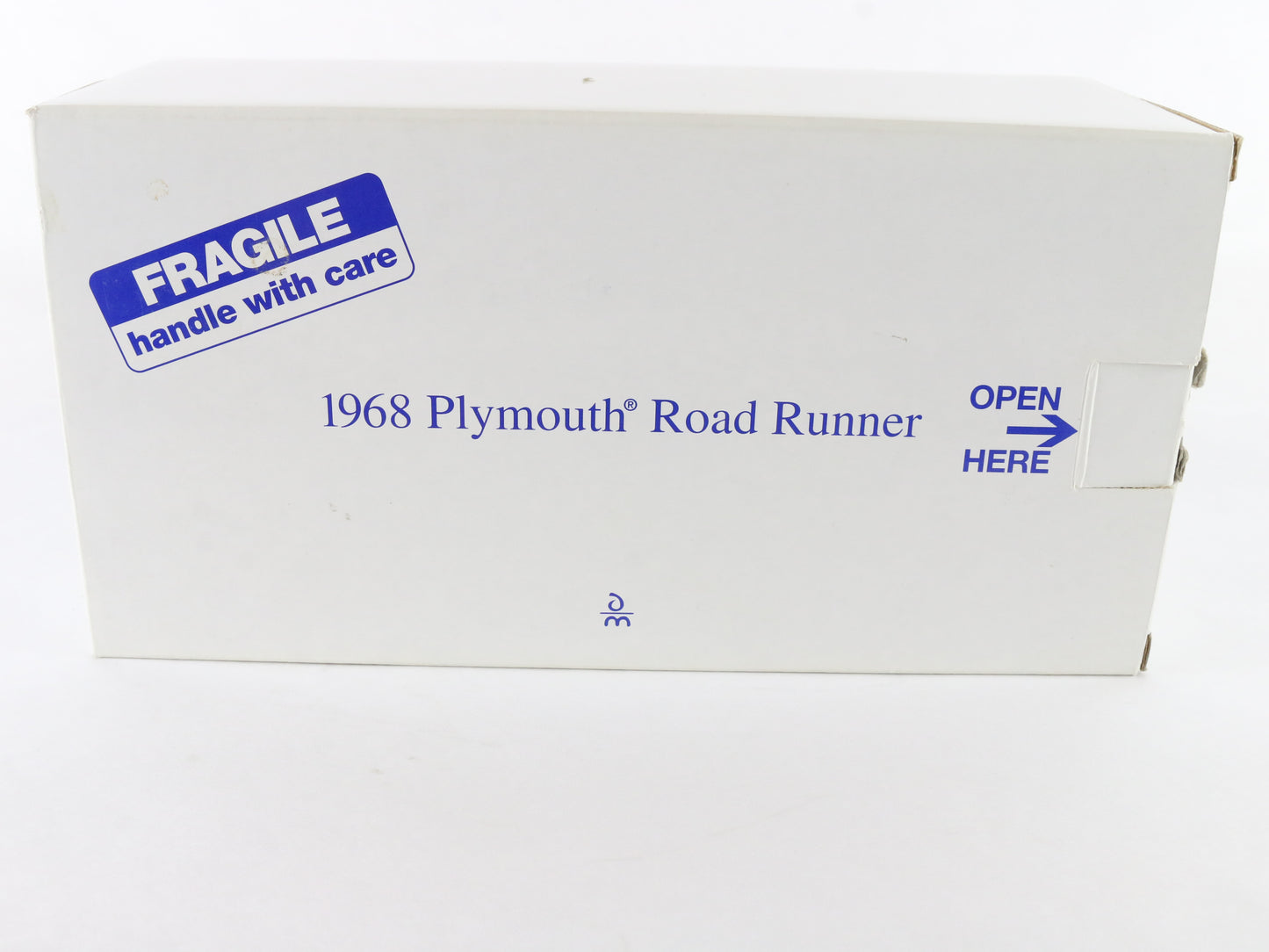 1968 Plymouth Road Runner Hardtop Electric Blue Danbury Mint 1:24 Diecast Model