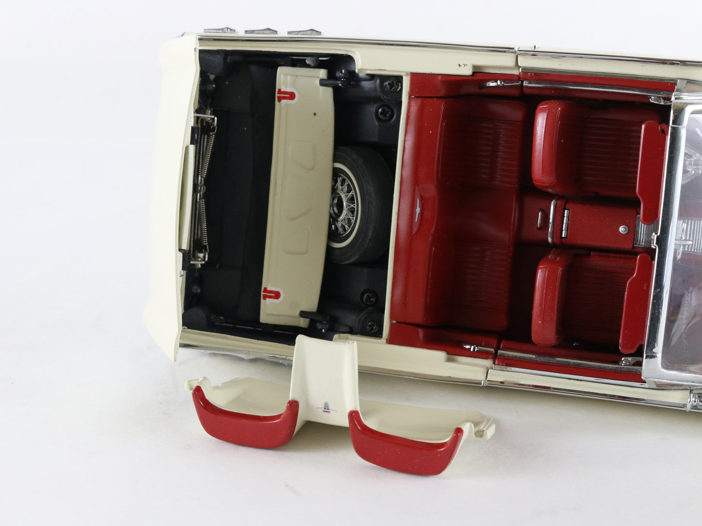 1962 Ford Thunderbird Sports Roadster Convertible Danbury Mint 1:24 Model Car