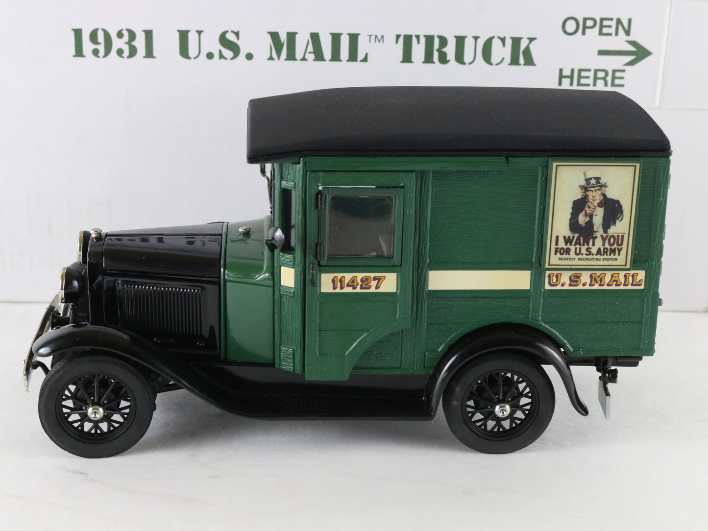 1931 Ford Model A US Mail Delivery Truck Green Danbury Mint 1:24 Diecast Model