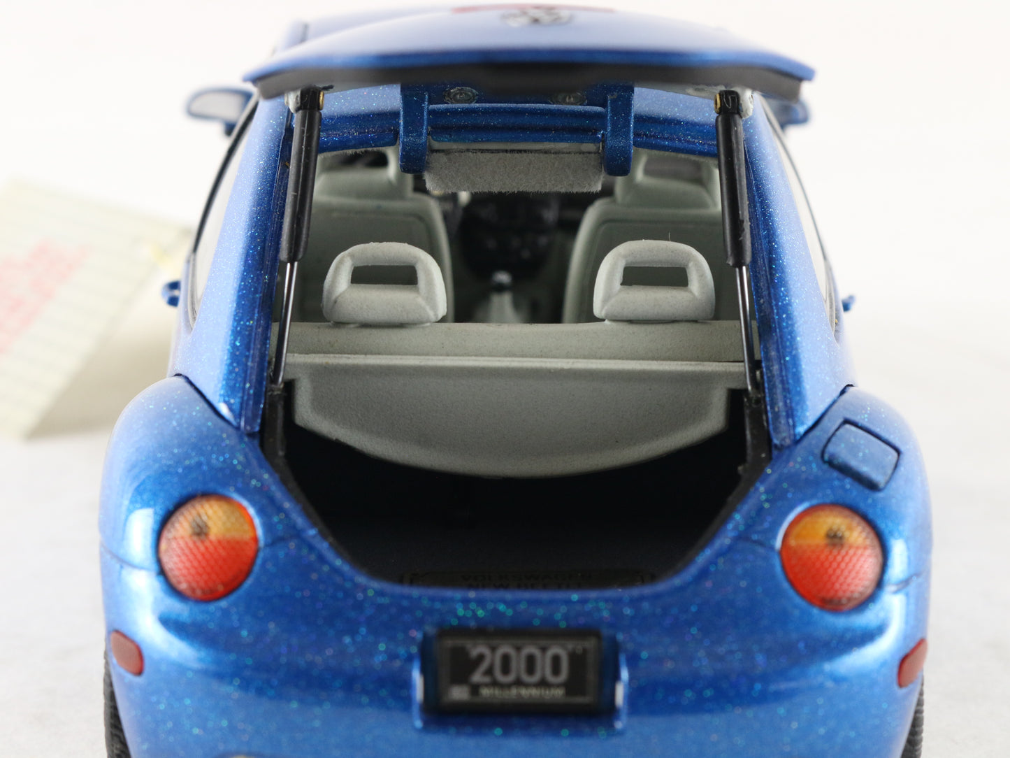 Volkswagen New Beetle Millennium Ed Blue Franklin Mint 1:24 Model Car