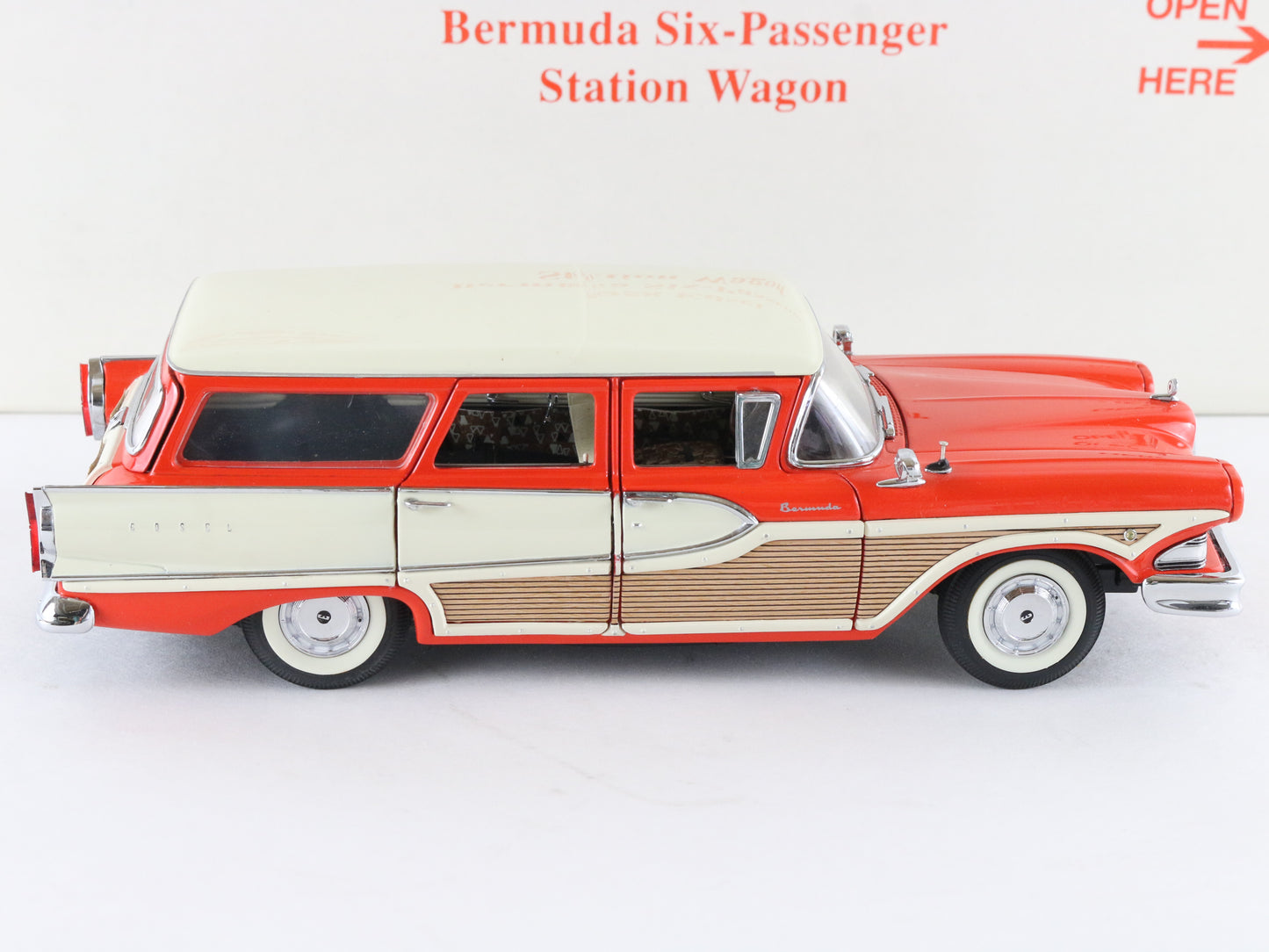 1958 Edsel Bermuda Six-Passenger Station Wagon Orange Danbury Mint 1:24 Diecast