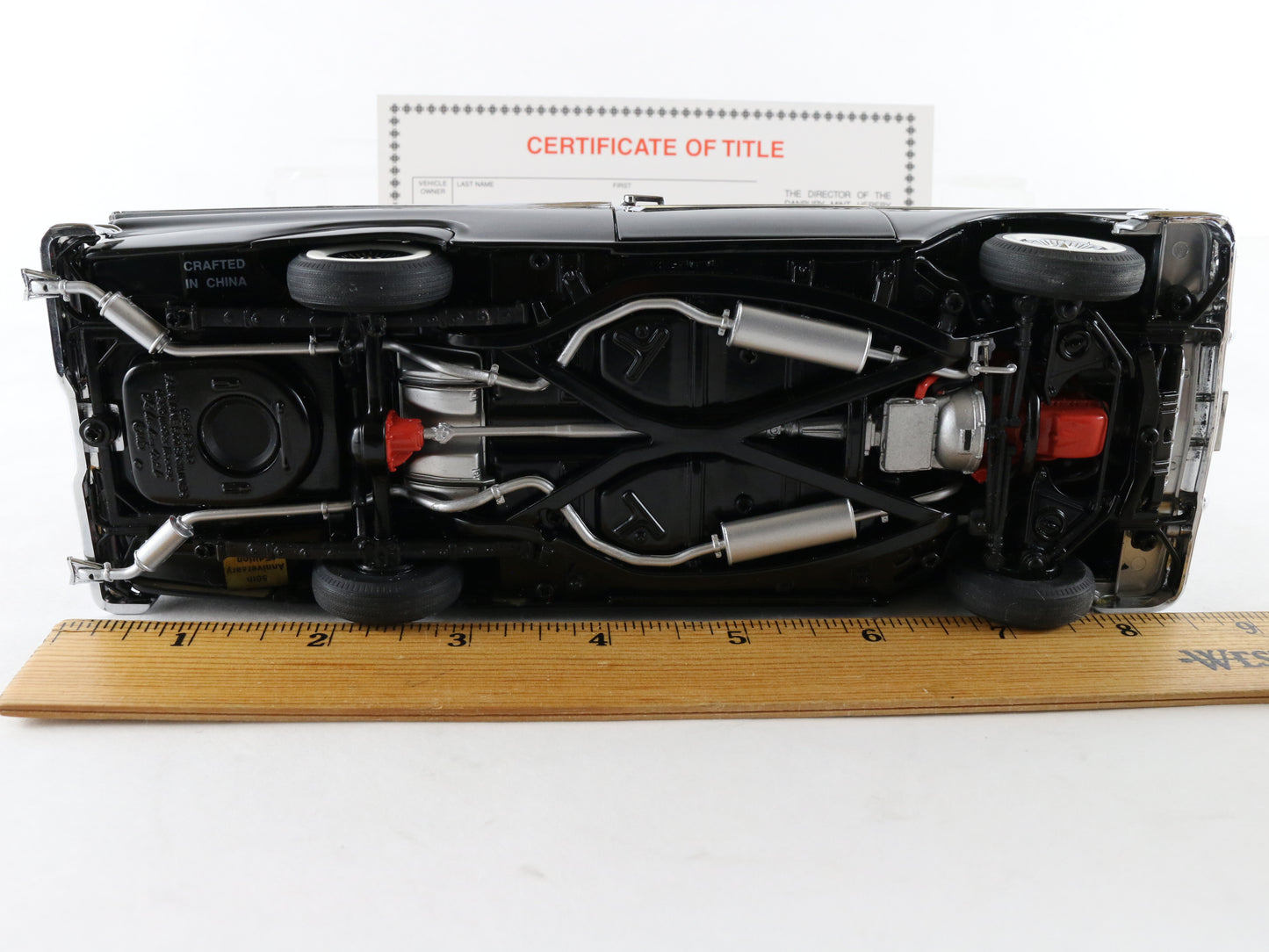 1957 Ford Fairlane 500 Skyliner Red Black Danbury Mint 1:24 Model Car